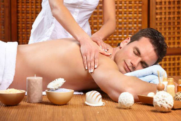 Đi massage có thể lây sùi mào gà hay không?